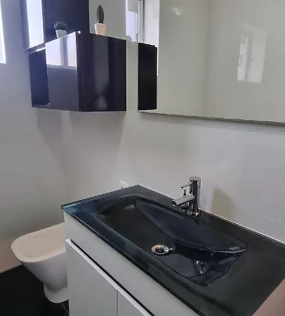 Modern & Cosy In Centre Lägenhet Fundão