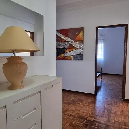 Lägenhet Modern & Cosy In Centre Fundão